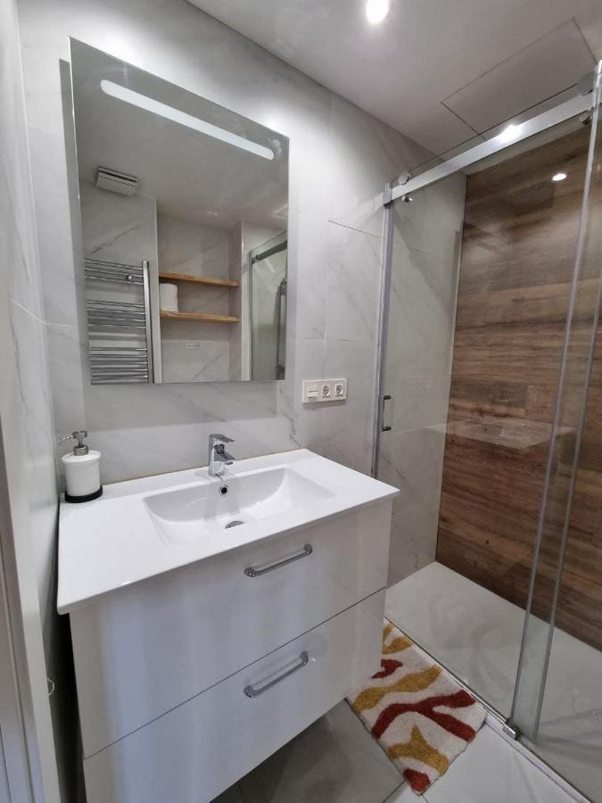 102A Apartamento Moderno 2 Habitaciones Gijon Luaran gambar